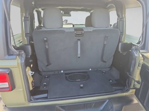 Used 2026 Jeep Wrangler Sport AWD/4WD image 10