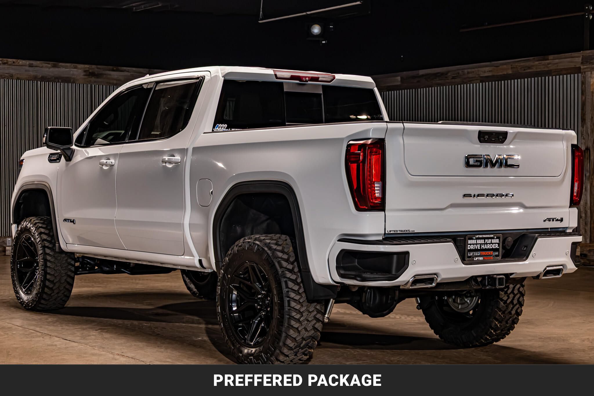 Used 2023 GMC Sierra 1500 AT4 w/ Technology Package AWD/4WD image 7