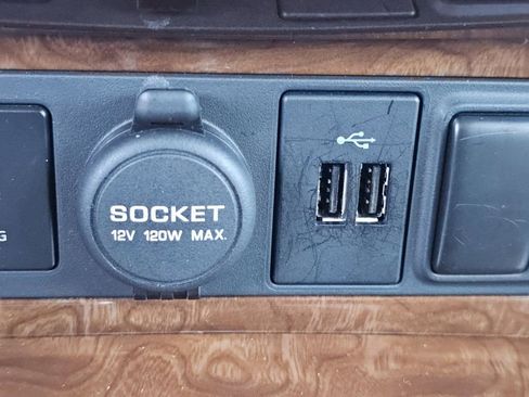 Used 2018 INFINITI QX80 4WD w/ Driver Assistance Package image 17