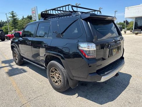 Used 2024 Toyota 4Runner TRD Off-Road Premium AWD/4WD image 11