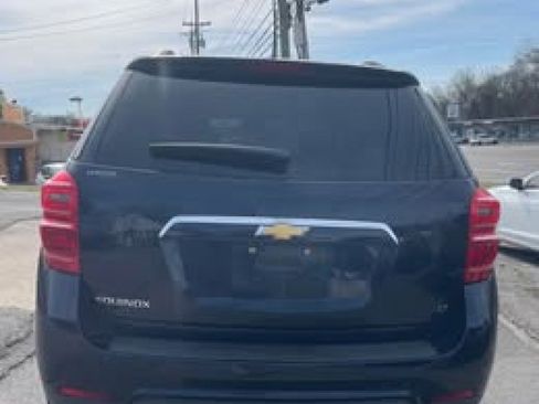 Used 2017 Chevrolet Equinox LT FWD image 4