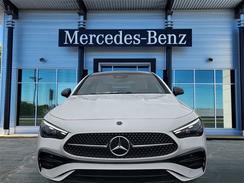 New 2026 Mercedes-Benz CLE 300 4MATIC Coupe image 2