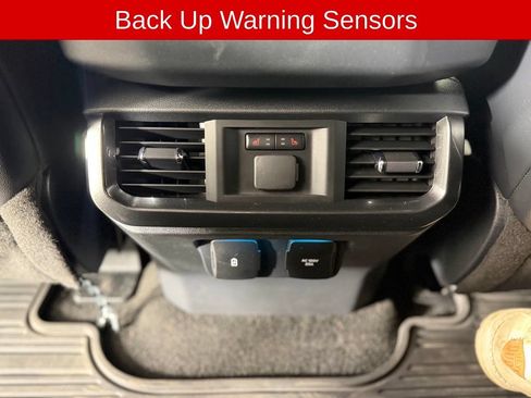 Used 2021 Ford F150 Lariat w/ Equipment Group 502A High AWD/4WD image 16