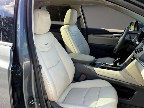 Used 2022 Cadillac XT5 Premium Luxury FWD image 31