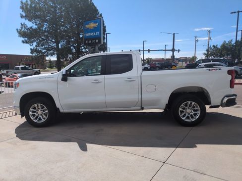 Used 2023 Chevrolet Silverado 1500 LT AWD/4WD image 2