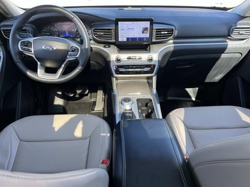 Certified 2023 Ford Explorer XLT w/ Equipment Group 202A image 16