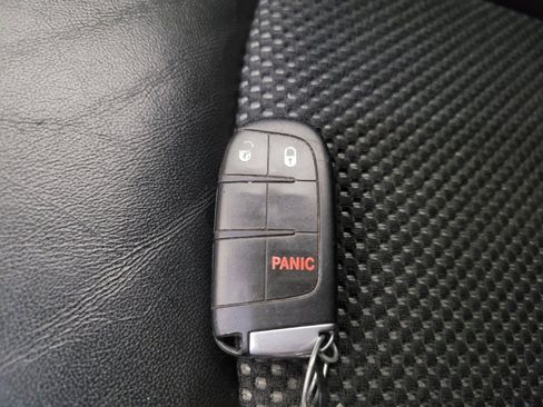 Used 2020 Dodge Journey Crossroad FWD image 32