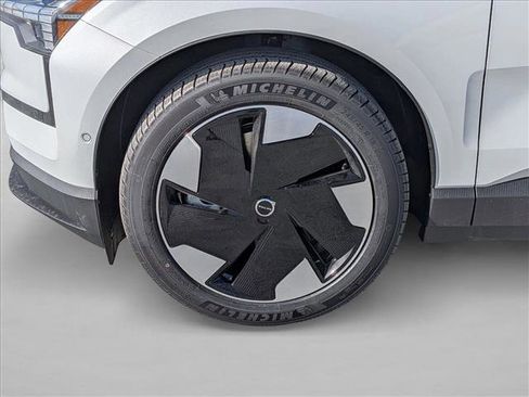 New 2026 Volvo EX30 Ultra image 11