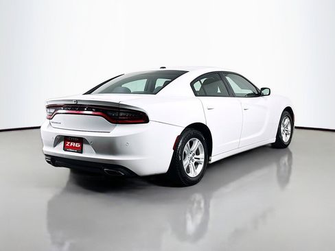 Used 2019 Dodge Charger SXT image 5