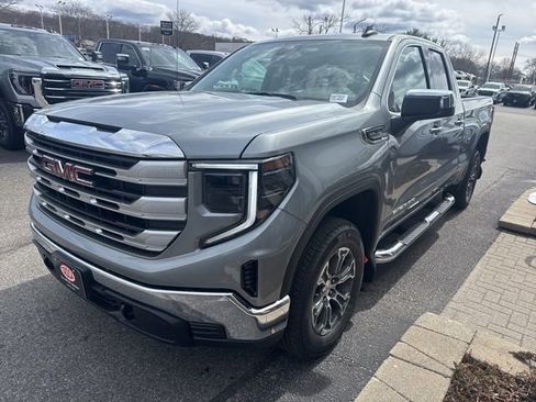 New 2026 GMC Sierra 1500 SLE w/ Preferred Package AWD/4WD image 3
