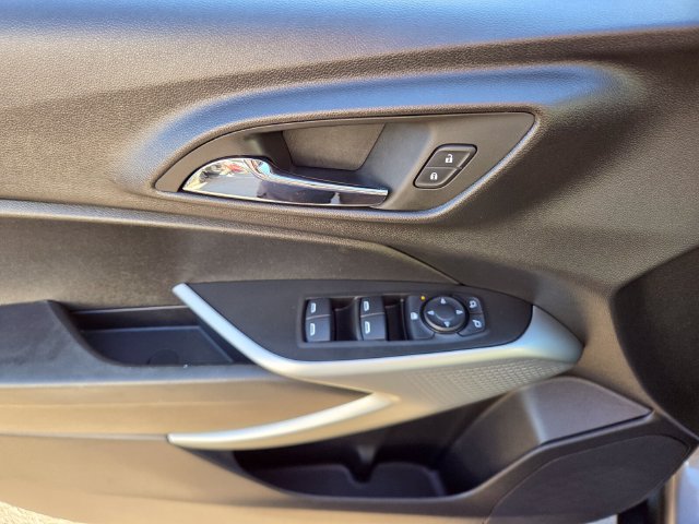 Certified 2024 Chevrolet Trax LS w/ LS Convenience Package FWD image 15