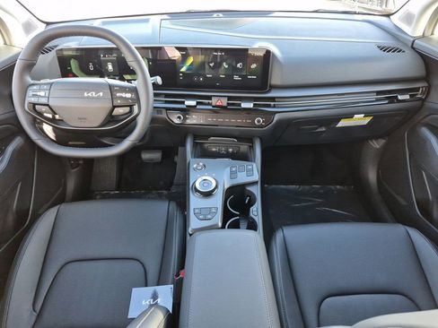 New 2026 Kia Sportage EX image 11