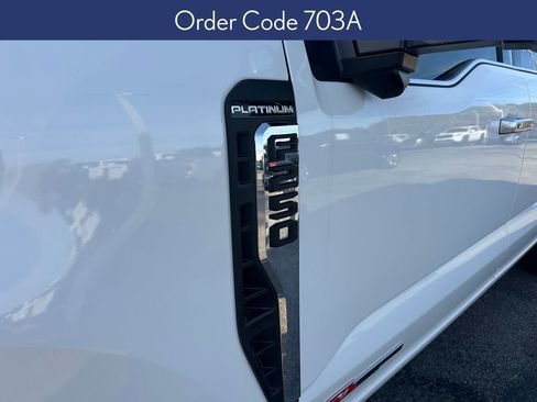 Used 2025 Ford F250 Platinum w/ Platinum Plus Package image 12