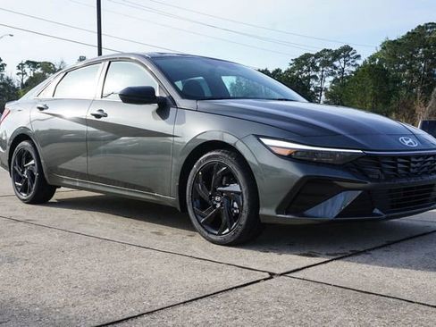 New 2026 Hyundai Elantra Sport image 2