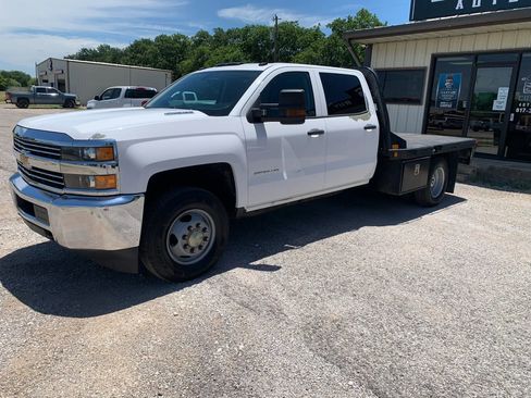 Used 2016 Chevrolet Silverado 3500 W/T w/ WT Convenience Package AWD/4WD image 3