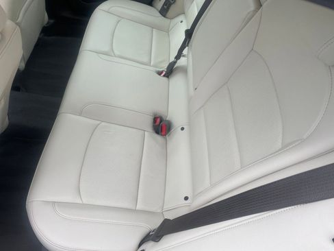 Used 2024 Chevrolet Malibu LT image 37