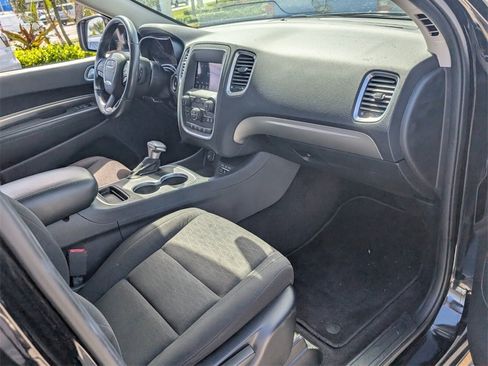 Used 2019 Dodge Durango SXT w/ 3rd Row Seating Group image 16