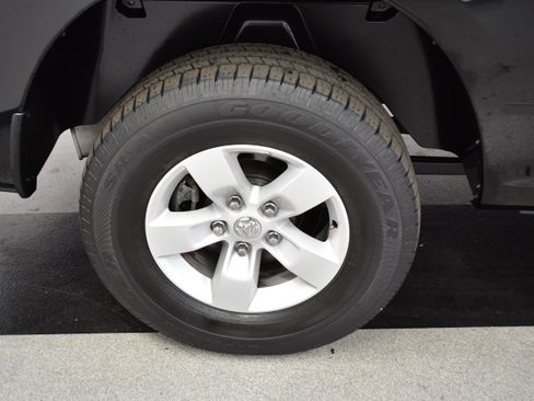 Used 2023 RAM 1500 Classic SLT w/ Trailer & Traction Group image 30