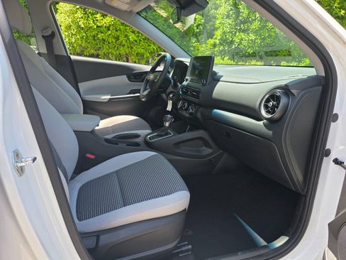 Used 2022 Hyundai Kona SE w/ Cargo Package FWD image 30