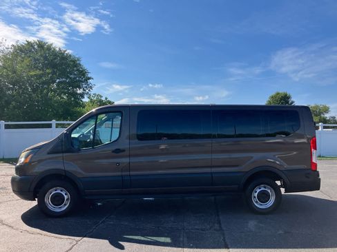 Used 2016 Ford Transit 350 XL RWD image 5