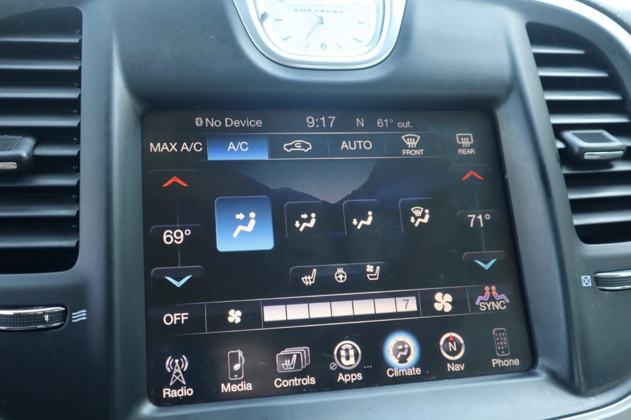 Used 2015 Chrysler 300 C w/ Light Group RWD image 76