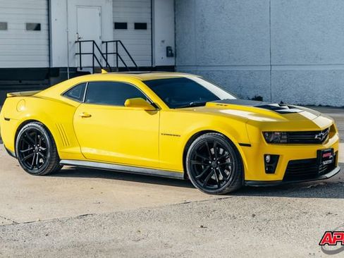 Used 2013 Chevrolet Camaro ZL1 image 7