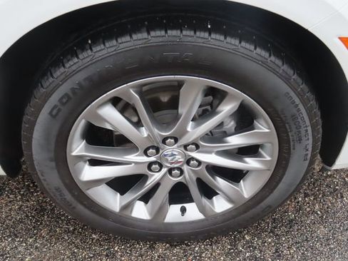 Used 2023 Buick Enclave Avenir w/ Avenir Technology Package AWD/4WD image 14