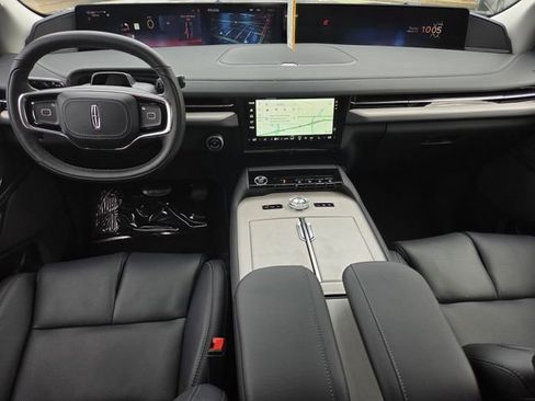 New 2026 Lincoln Navigator Premiere AWD/4WD image 5
