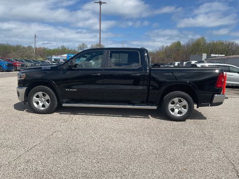 Used 2025 RAM 1500 Big Horn AWD/4WD image 4