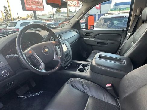 Used 2013 Chevrolet Silverado 2500 LTZ w/ LTZ Plus Package image 11