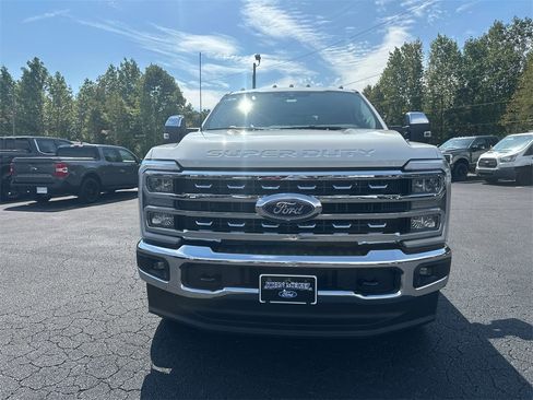 New 2026 Ford F250 Lariat w/ Chrome Package image 2