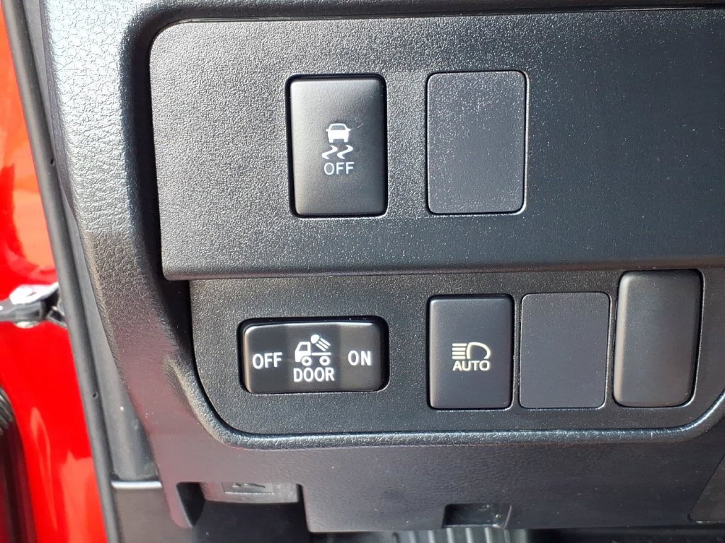 Used 2021 Toyota Tacoma SR w/ SR Convenience Package RWD image 24
