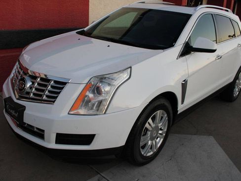 Used 2015 Cadillac SRX Luxury image 6