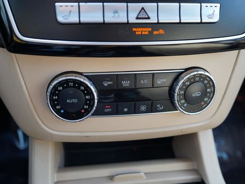 Used 2017 Mercedes-Benz GLE 350 4MATIC image 35