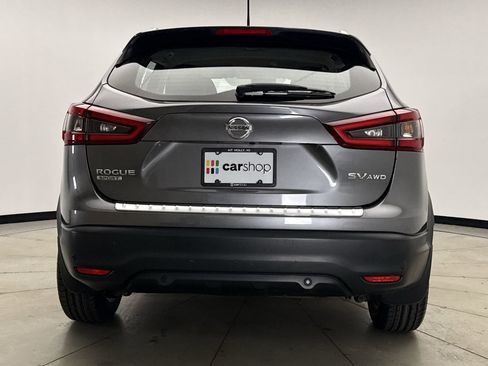 Used 2020 Nissan Rogue Sport SV w/ Technology Package image 4