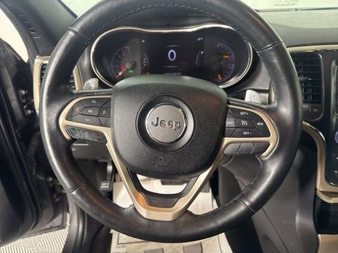 Used 2014 Jeep Grand Cherokee Laredo w/ Security & Convenience Group image 30