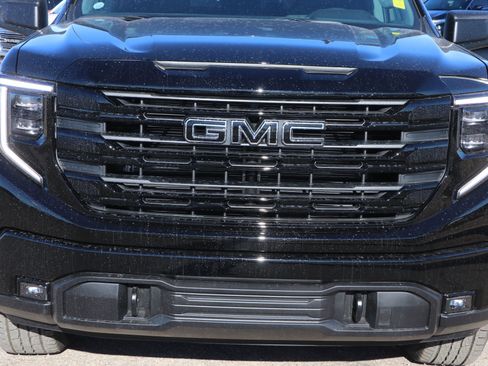 New 2026 GMC Sierra 1500 Elevation w/ LPO, Elevation Black Package image 2