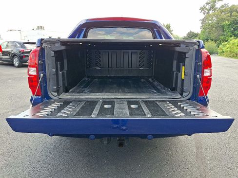 Used 2013 Chevrolet Avalanche LTZ AWD/4WD image 28