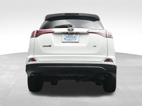 Used 2017 Toyota RAV4 LE FWD image 38