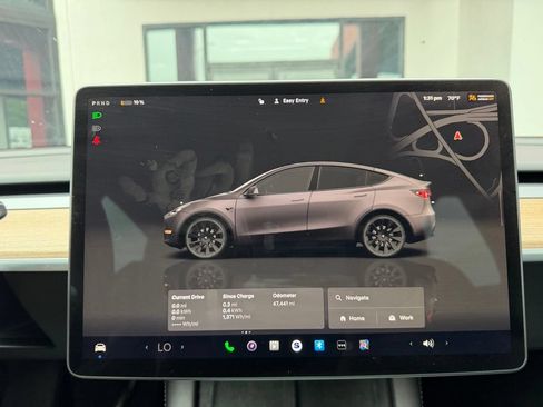 Used 2023 Tesla Model Y Long Range AWD/4WD image 17