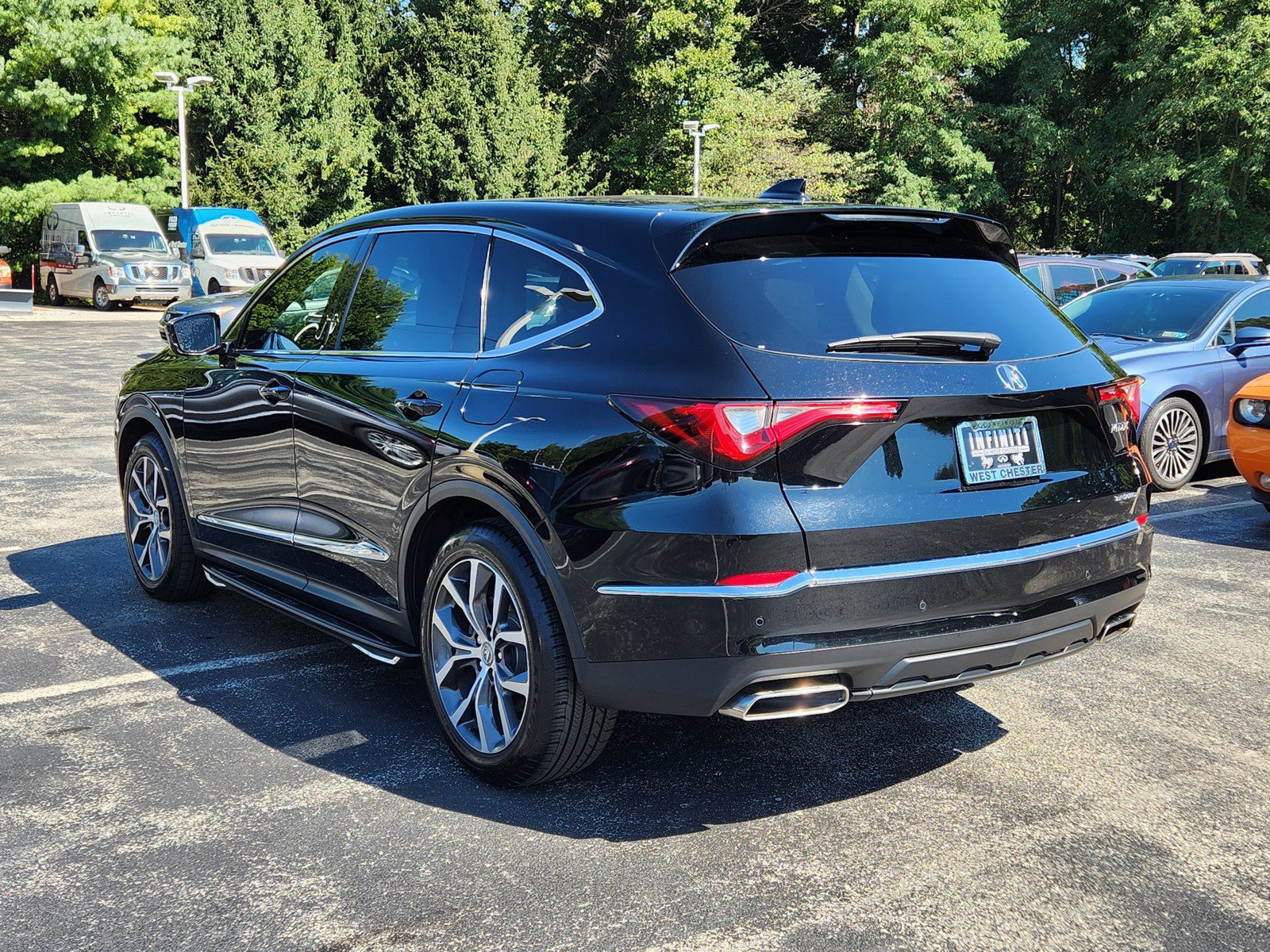 Used 2022 Acura MDX w/ Technology Package AWD/4WD image 3