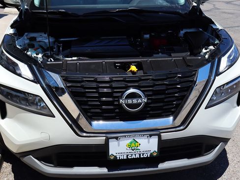 Used 2023 Nissan Rogue SV FWD image 57