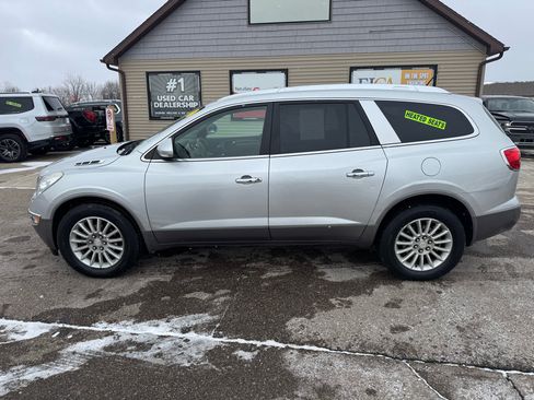 Used 2011 Buick Enclave CXL image 8