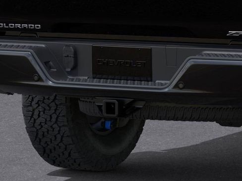 New 2026 Chevrolet Colorado ZR2 w/ Technology Package AWD/4WD image 14