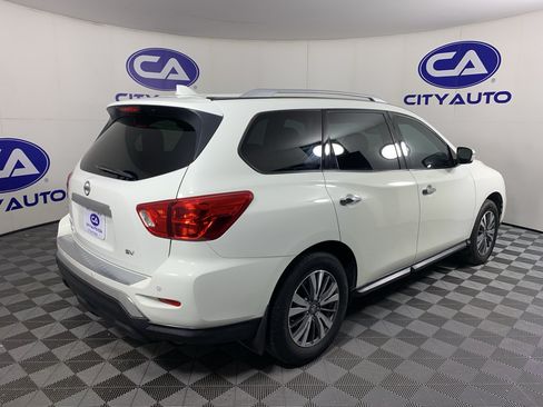 Used 2020 Nissan Pathfinder SV FWD image 3
