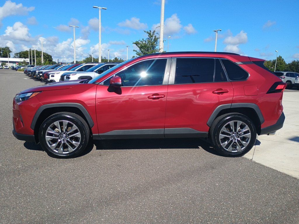 Used 2023 Toyota RAV4 XLE Premium FWD image 8
