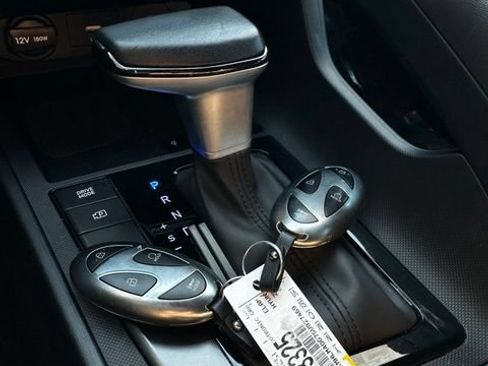 Certified 2025 Hyundai Elantra Sport FWD image 31