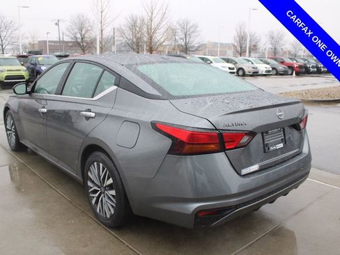 Used 2024 Nissan Altima 2.5 SV image 5