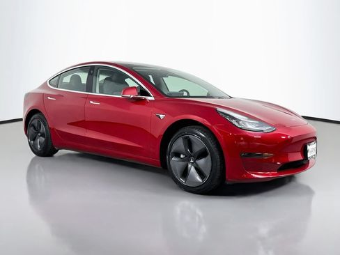 Used 2018 Tesla Model 3 Mid Range RWD image 4