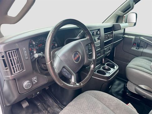 Used 2024 GMC Savana 2500 w/ Driver Convenience Package image 9